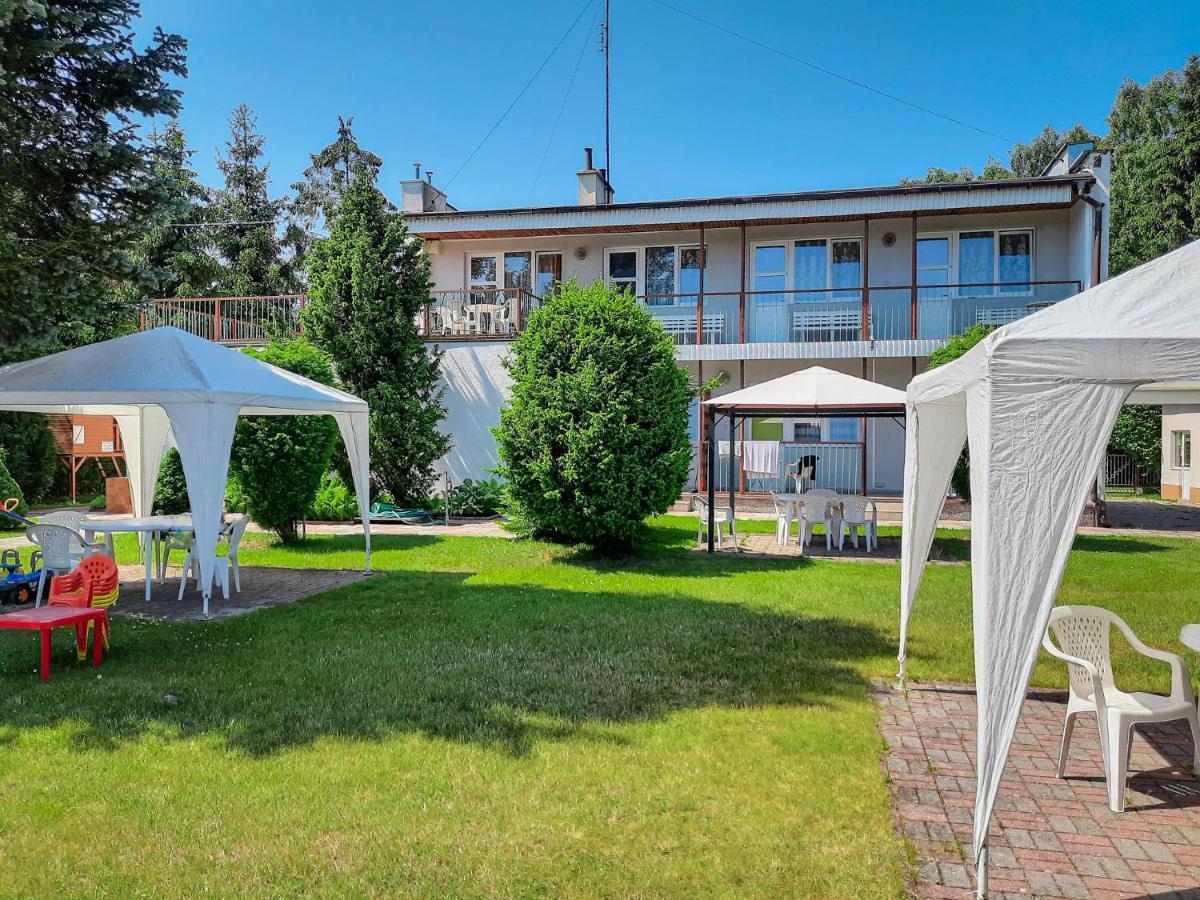 Dom Wczasowy Lodzianka Hotel Mrzeżyno Exterior foto